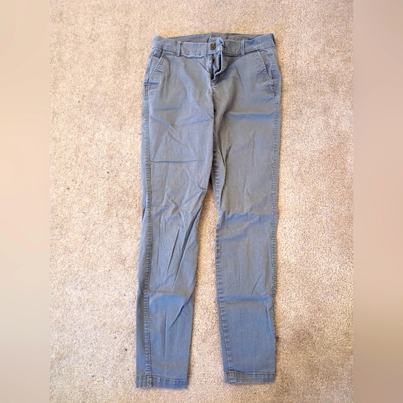 Old Navy Skinny Khaki Pants - Picture 2 of 11